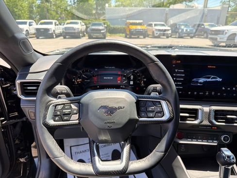 Used 2025 Ford Mustang GT Premium RWD image 12