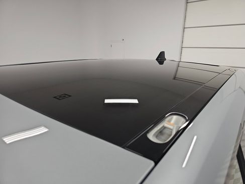 Used 2023 Rivian R1T Adventure image 13