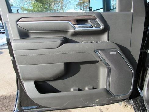 New 2026 GMC Sierra 2500 SLT w/ SLT Premium Package AWD/4WD image 11