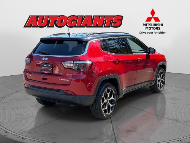 Used 2025 Jeep Compass Limited AWD/4WD image 2
