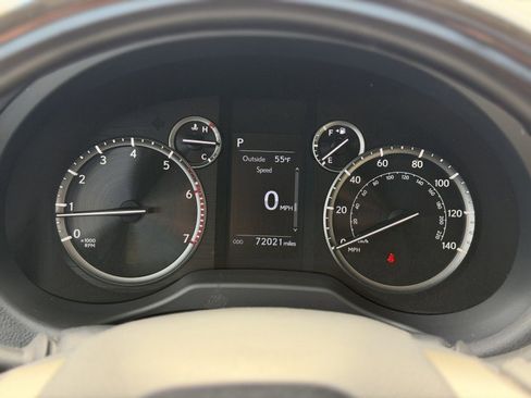 Used 2021 Lexus GX 460 Premium image 25