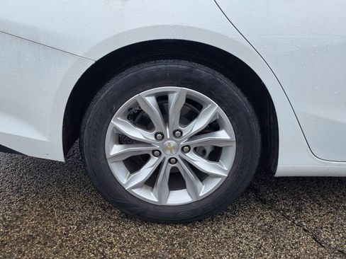 Used 2024 Chevrolet Malibu LT FWD image 12