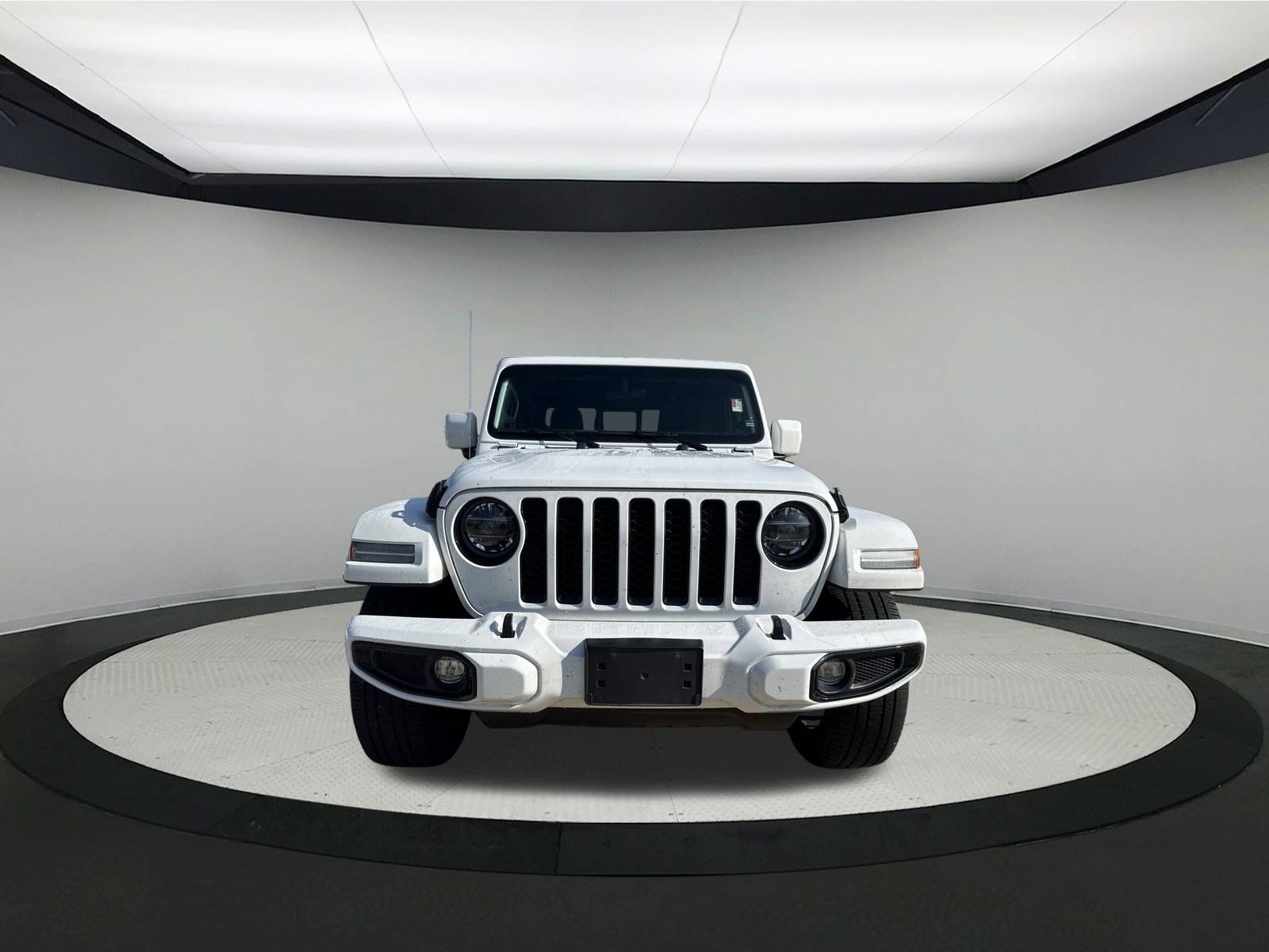Used 2021 Jeep Gladiator Overland AWD/4WD image 2