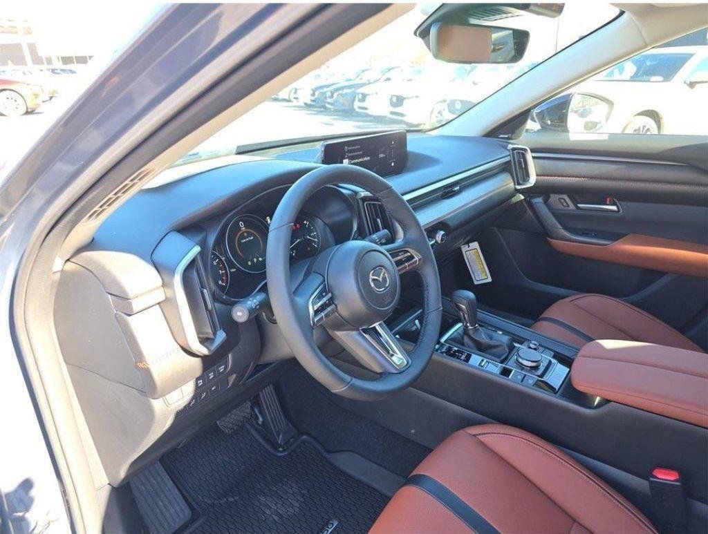 Used 2026 MAZDA CX-50 Meridian Edition w/ Weather Package AWD/4WD image 21