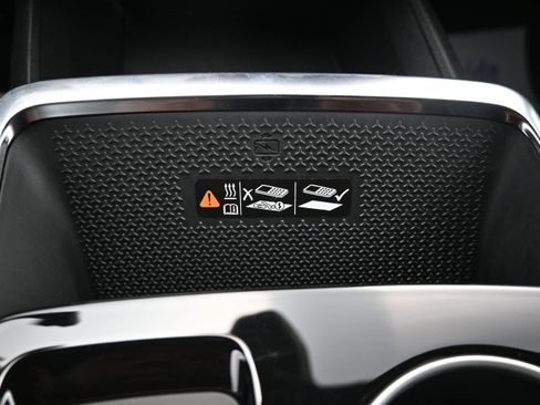 Used 2026 Chevrolet Equinox LT w/ Convenience Package II FWD image 21
