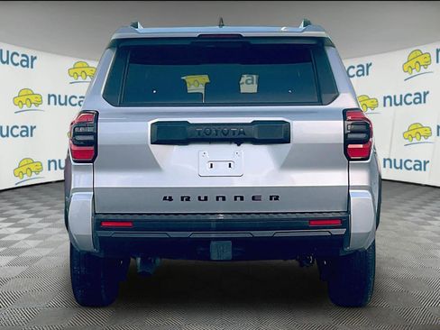 Used 2025 Toyota 4Runner SR5 image 5