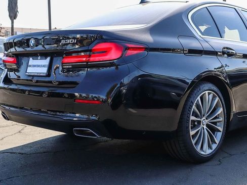 Certified 2023 BMW 530i w/ Convenience Package image 10