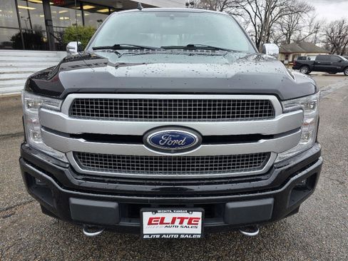 Used 2018 Ford F150 Platinum w/ Equipment Group 701A Luxury image 4