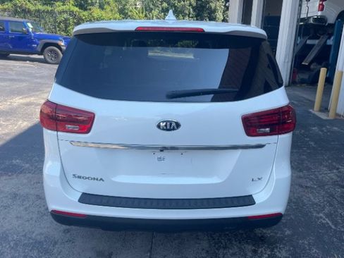 Used 2021 Kia Sedona LX FWD image 5