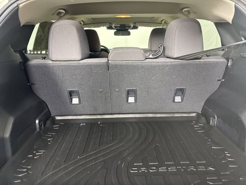 Used 2024 Subaru Crosstrek 2.0i Premium image 23