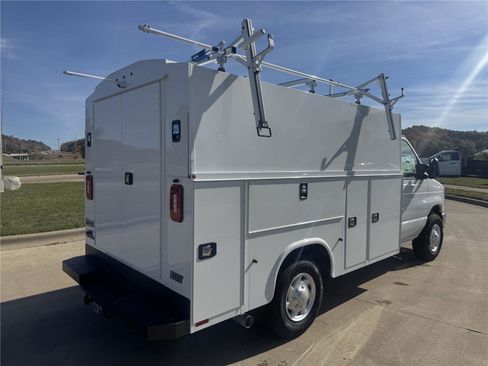 New 2026 Ford E-350 and Econoline 350 Super Duty w/ Power Equipment Group RWD image 12