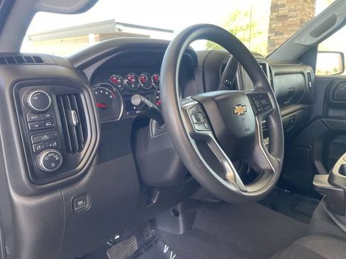Used 2022 Chevrolet Silverado 1500 Custom w/ Safety Confidence Package AWD/4WD image 10