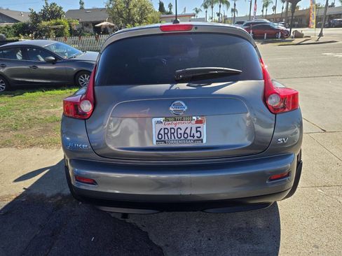 Used 2011 Nissan Juke SV image 8