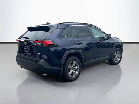 Used 2025 Toyota RAV4 XLE w/ Convenience Package FWD image 3