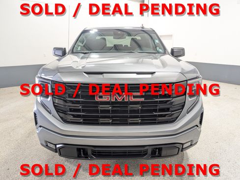 Used 2025 GMC Sierra 1500 Elevation AWD/4WD image 8