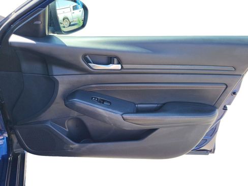 Used 2020 Nissan Altima 2.5 SR FWD image 21