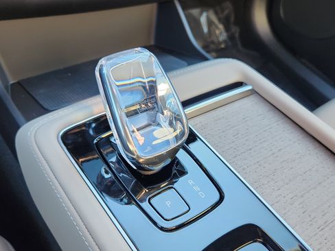 New 2026 Volvo XC90 B5 Core w/ Protection Package image 12