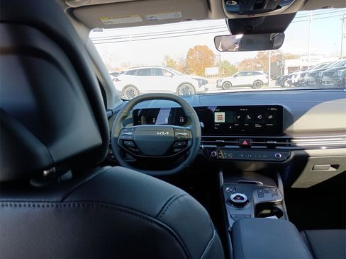 New 2026 Kia Sportage EX w/ EX Panoramic Sunroof Package image 15