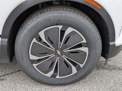 New 2025 Chevrolet Blazer EV LT w/ Super Cruise Package image 14