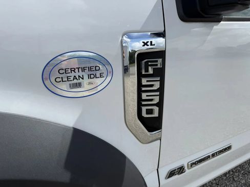 Used 2017 Ford F550 4x4 Crew Cab Super Duty image 10