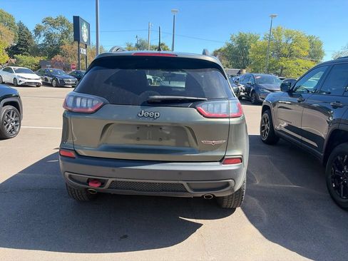 Used 2019 Jeep Cherokee Trailhawk AWD/4WD image 5