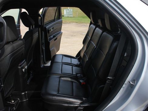 Used 2020 Ford Explorer 4WD Police Interceptor image 39