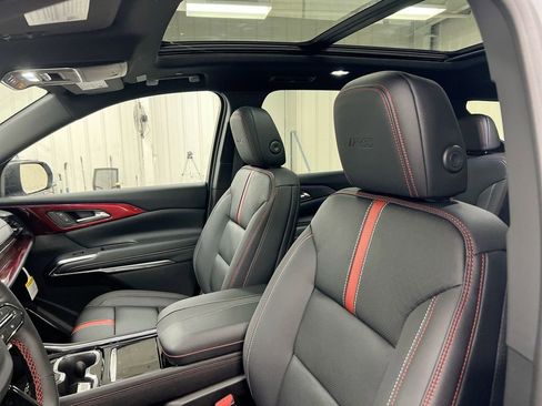 New 2026 Chevrolet Traverse RS w/ LPO, Floor Liner Package image 20