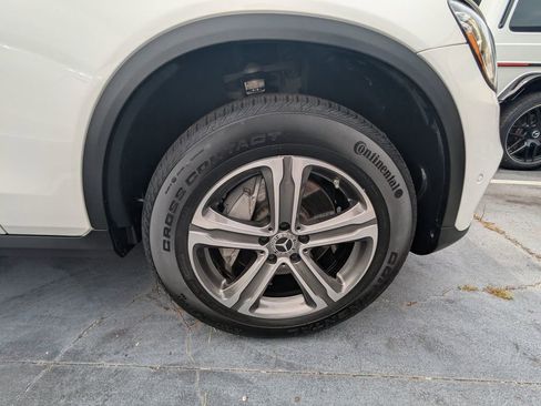 Used 2022 Mercedes-Benz GLC 300 4MATIC w/ Driver Assistance Package image 22