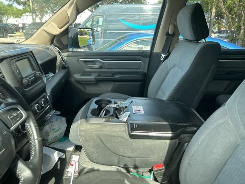 Used 2020 RAM 1500 Big Horn RWD image 14
