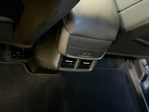 Used 2025 Chevrolet Equinox LT image 27