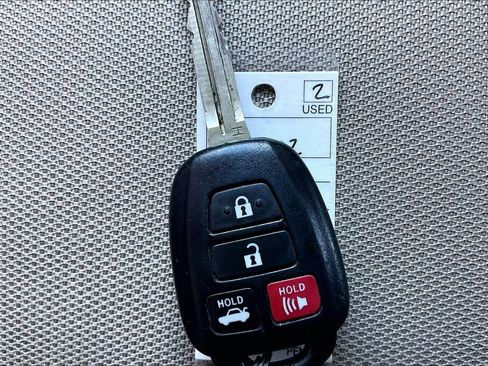 Used 2014 Toyota Corolla LE image 23