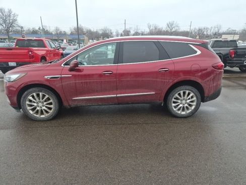Used 2018 Buick Enclave Essence w/ Trailering Package image 10