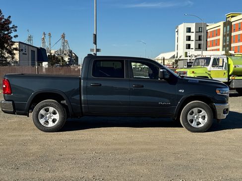 New 2026 RAM 1500 4x4 Crew Cab image 2