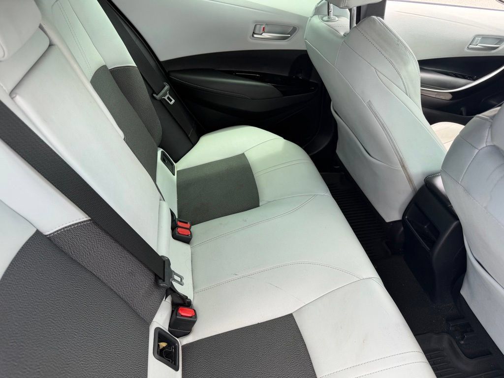 Used 2022 Toyota Corolla XSE FWD image 18