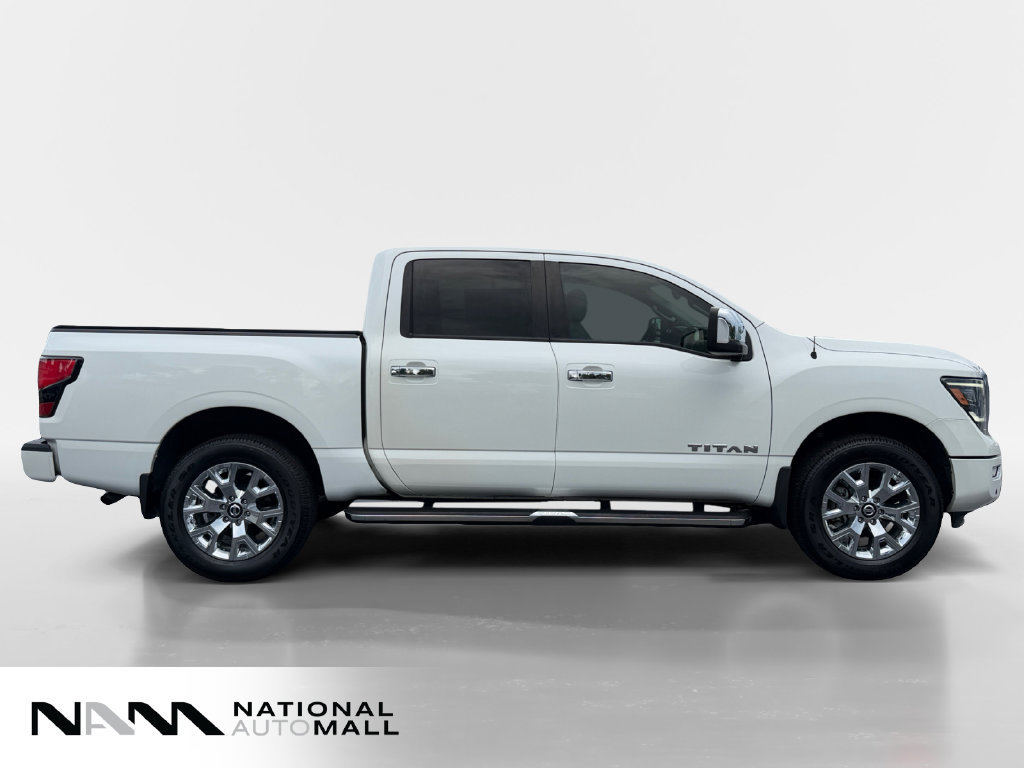 Used 2021 Nissan Titan SL w/ Moonroof Package AWD/4WD image 6