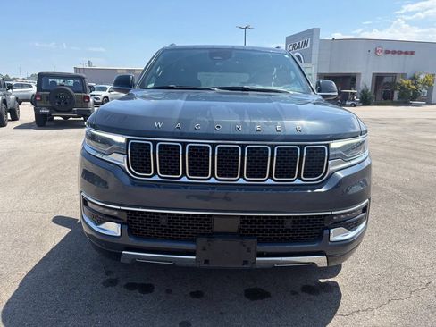 Used 2024 Jeep Wagoneer Series III AWD/4WD image 2
