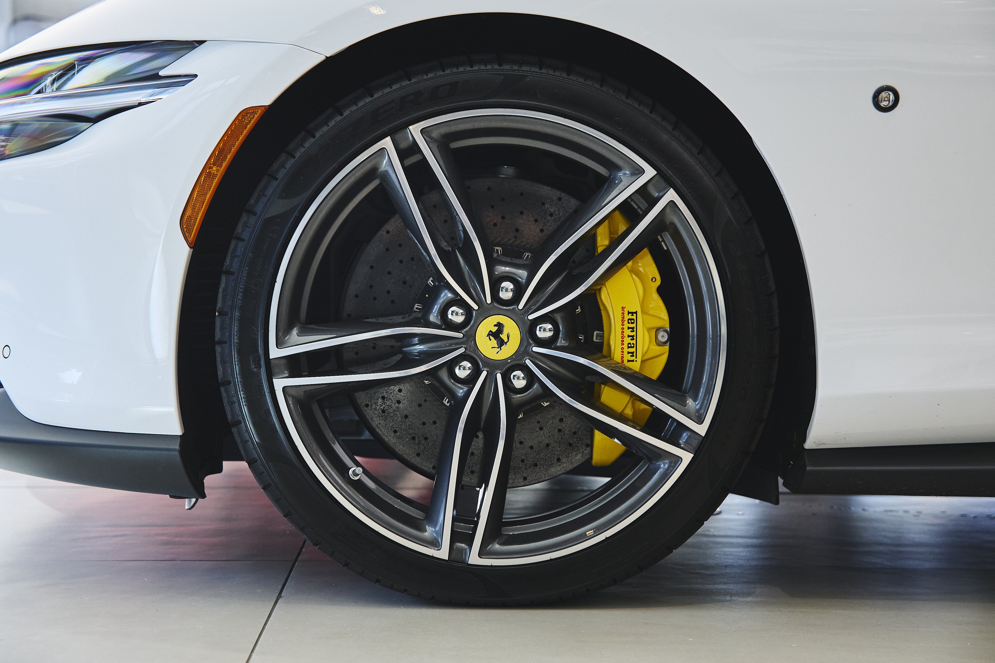 Used 2024 Ferrari Roma Spider RWD image 49