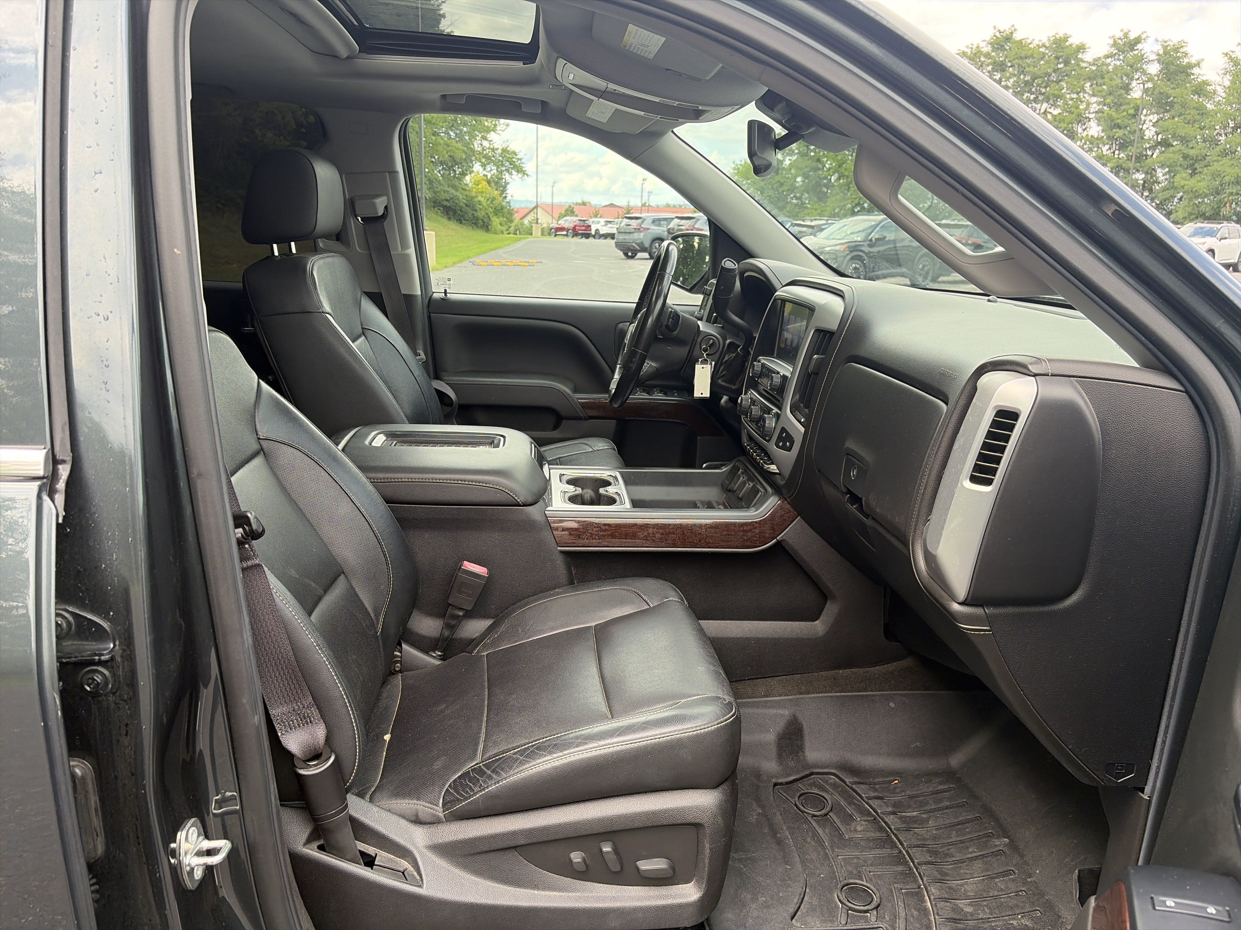 Used 2017 GMC Sierra 1500 SLT AWD/4WD image 28