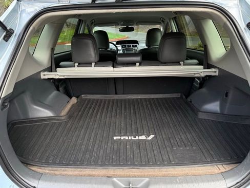Used 2012 Toyota Prius V Five image 30