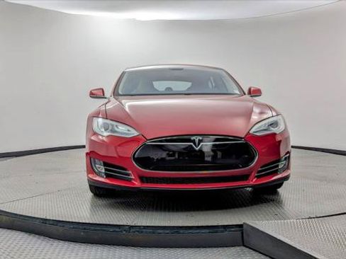 Used 2013 Tesla Model S Performance RWD image 11