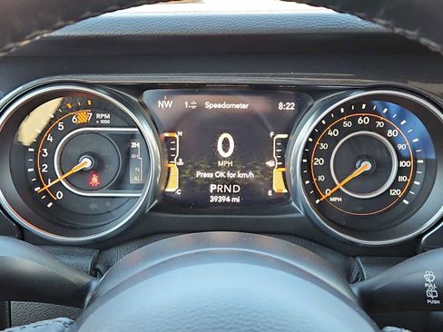 Used 2021 Jeep Wrangler Unlimited Sport image 32