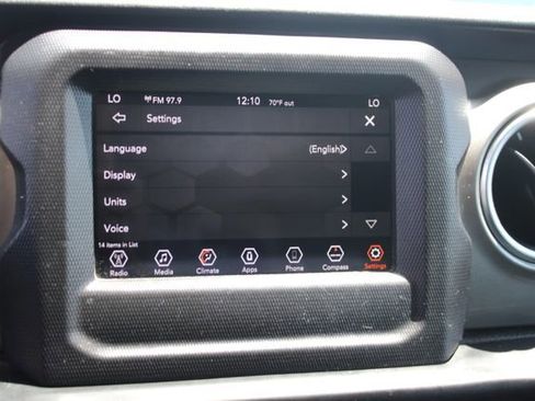 Used 2020 Jeep Wrangler Unlimited Sahara AWD/4WD image 26