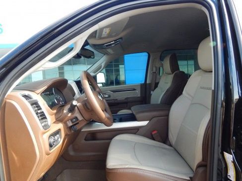 Used 2023 RAM 3500 Laramie image 22