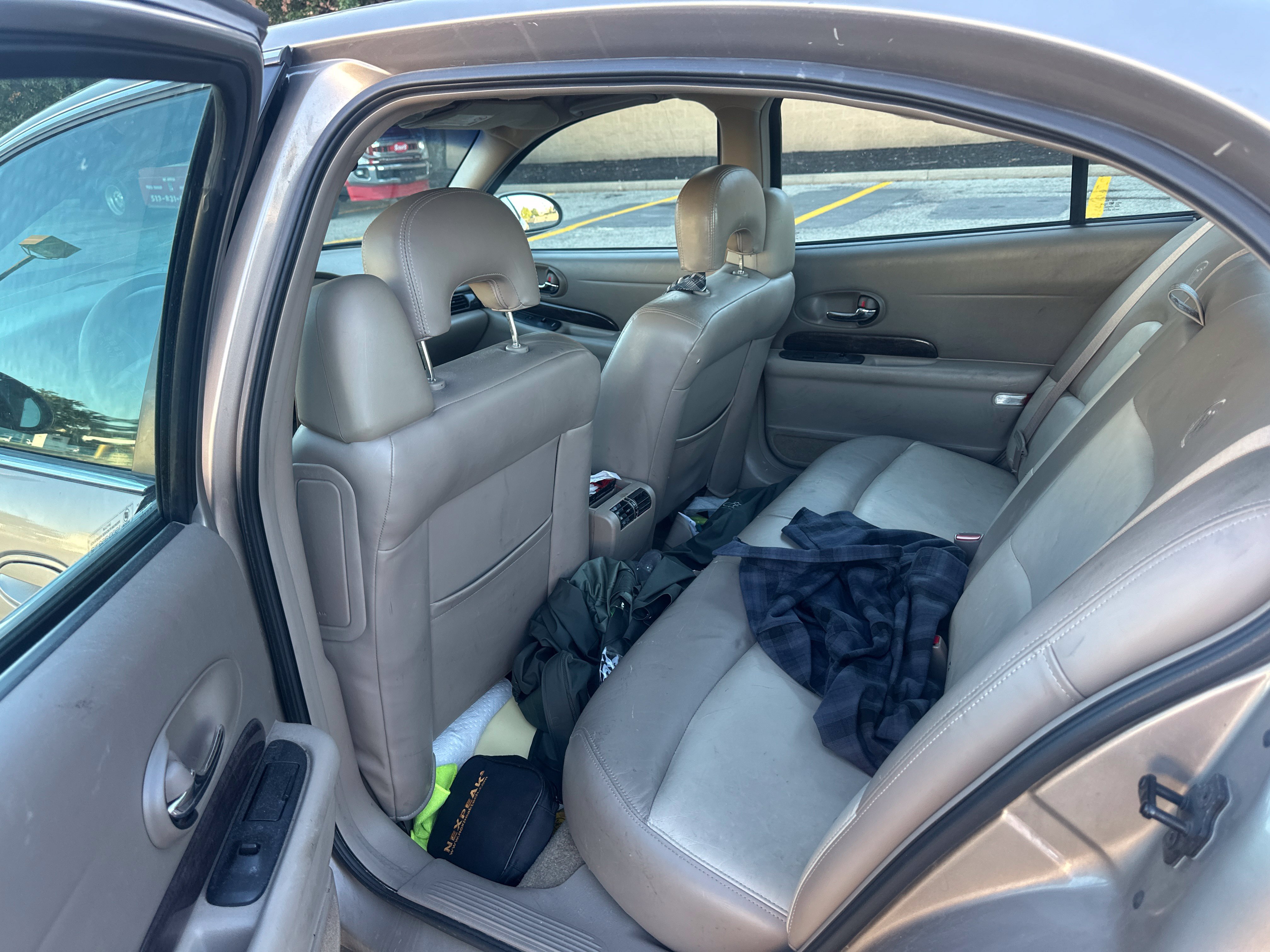 Used 2003 Buick Le Sabre Limited w/ Celebration Edition Package FWD image 4