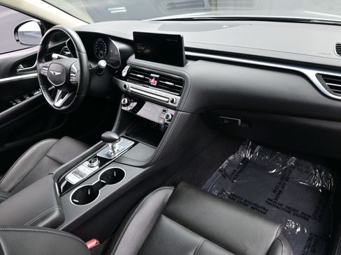 Certified 2024 Genesis G70 2.5T image 16