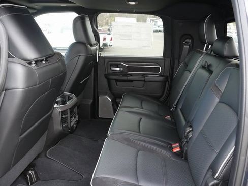 New 2026 RAM 3500 Laramie AWD/4WD image 28