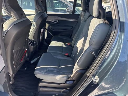 Used 2023 Volvo XC90 B6 Ultimate image 29