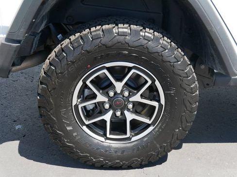 Used 2026 Jeep Wrangler Unlimited Rubicon AWD/4WD image 5