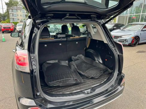 Used 2016 Toyota RAV4 Limited w/ Advanced Technology Package AWD/4WD image 9