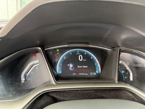Used 2019 Honda Civic EX image 5